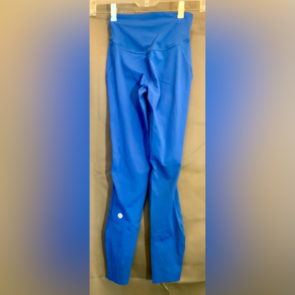 Lululemon Women's Blue leggings - Picture 3 of 5